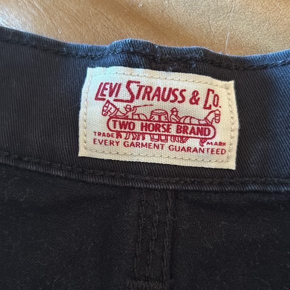Levi’s black cargo pants - Picture 2 of 7